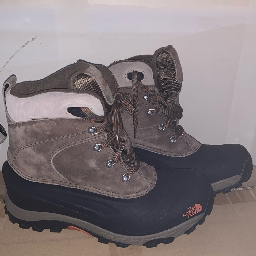 The north face winter boots size 10